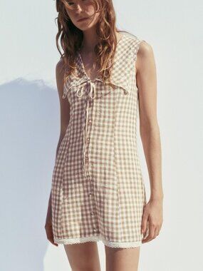 (NWT) Zara - gingham mini dress with peter pan collar